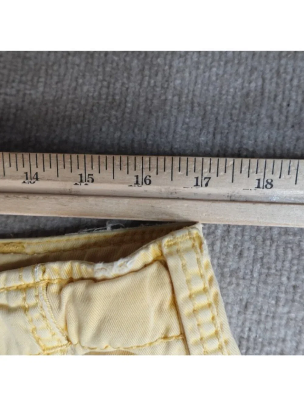 True Religion Shorts 34 Yellow Cargo Heavyweight Distressed
